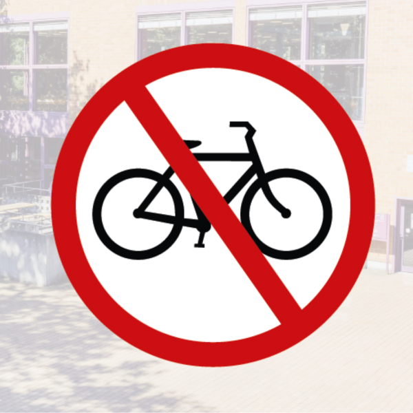 Bicycle-free canteen courtyard